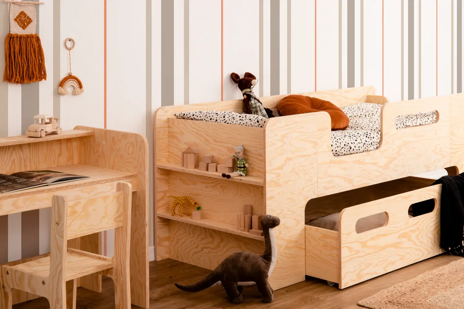 Kinderbett mit Schublade und Lattenrost PIPI Montessori Holz
