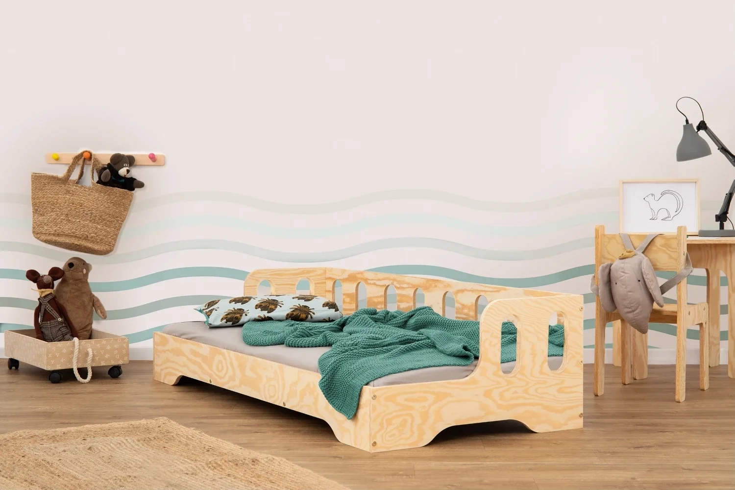 Einzelbett für Kinder mit Rausfallschutz und Lattenrost Sofa TILA 1S Montessori Holz
