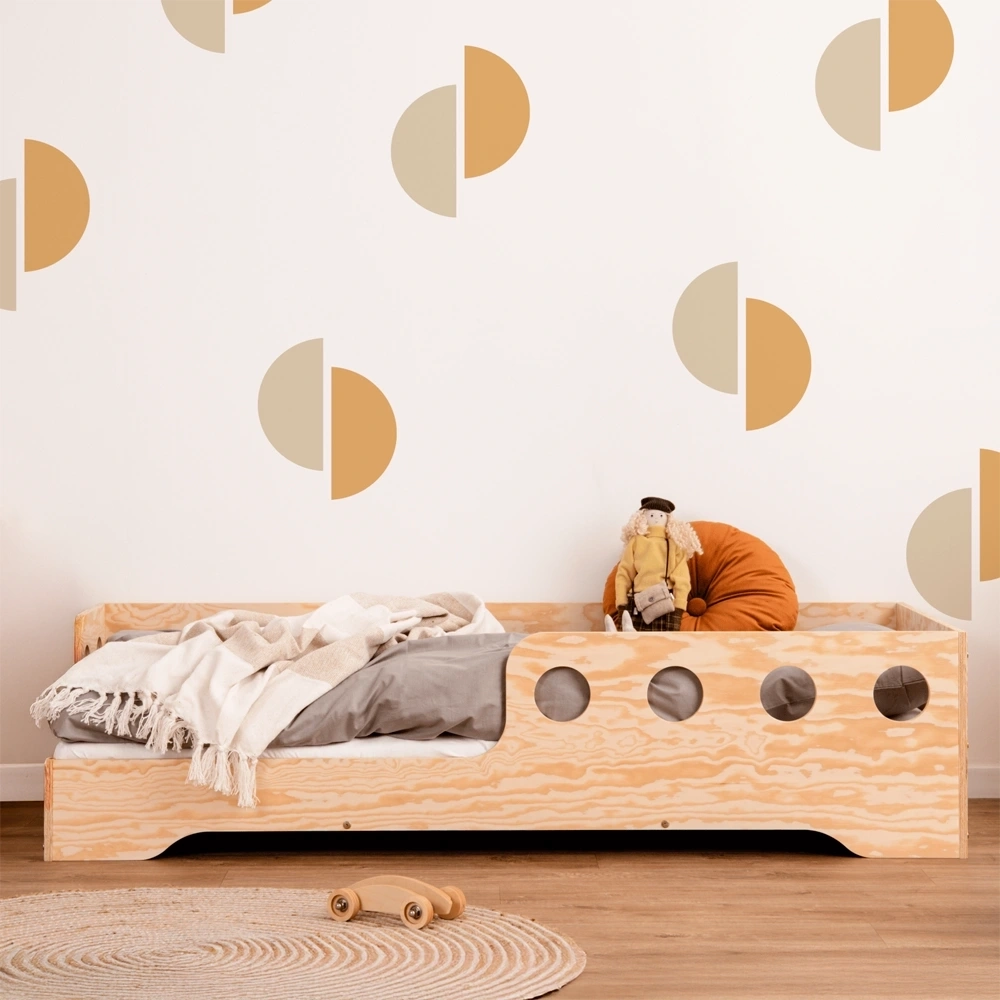 Einzelbett für Kinder mit Rausfallschutz und Lattenrost TILA 5 Montessori Holz