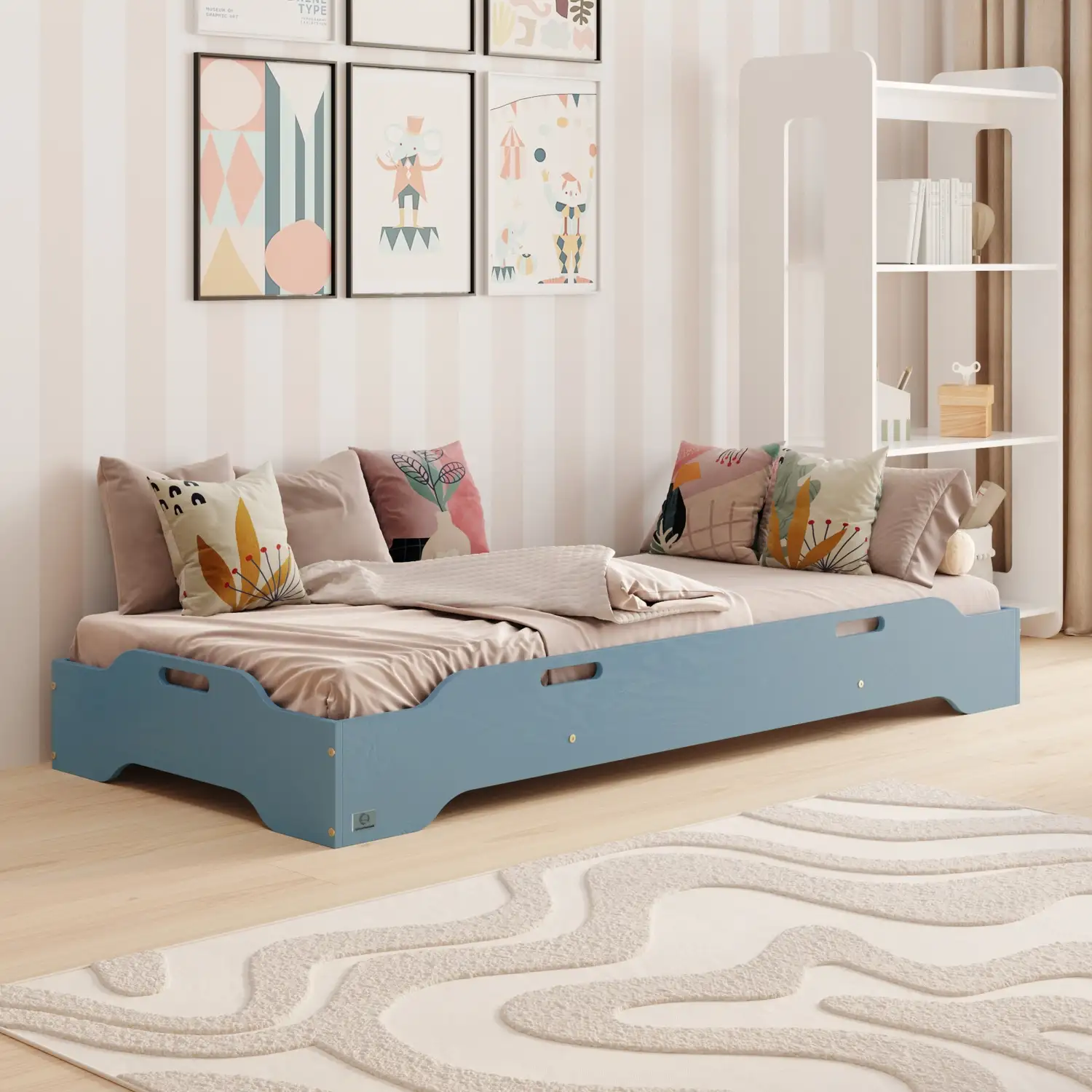 Bodenbett für Kinder mit Rausfallschutz und Lattenrost TILA 8 Montessori Holz